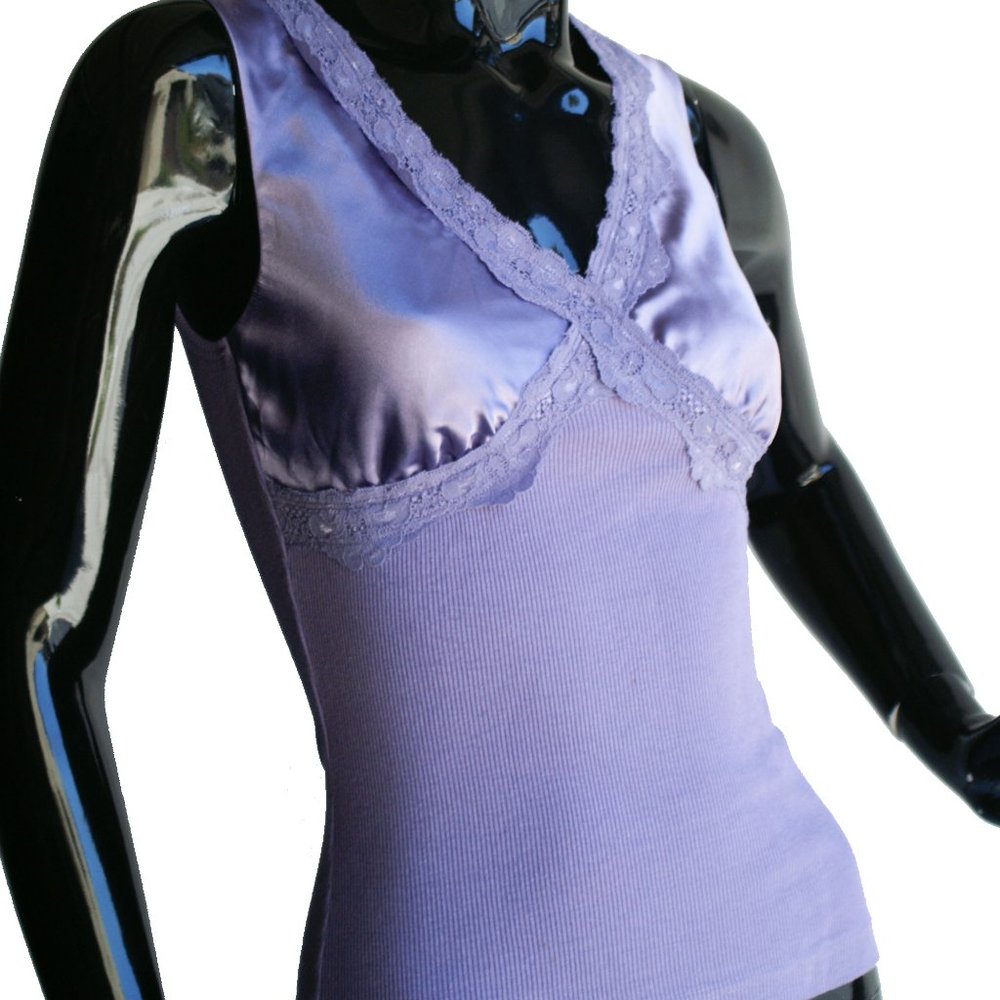 Bisou Bisou Lavender  knit Top Size Small
